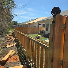 6-foot-shadow-box-Alta-Premium-wood-fencing-installation-in-Myrtle-Grove-FL 2