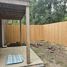 8-Foot-Alta-Premium-Wood-Fence-Installation-in-Pensacola-Florida 4