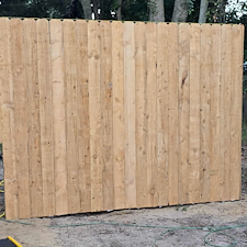 8-Foot-Alta-Premium-Wood-Fence-Installation-in-Pensacola-Florida 2