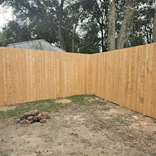 8-Foot-Alta-Premium-Wood-Fence-Installation-in-Pensacola-Florida 5