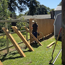 Top-Quality-6-Foot-Wood-Fence-Installation-Stain-in-Cantonment-FL 0